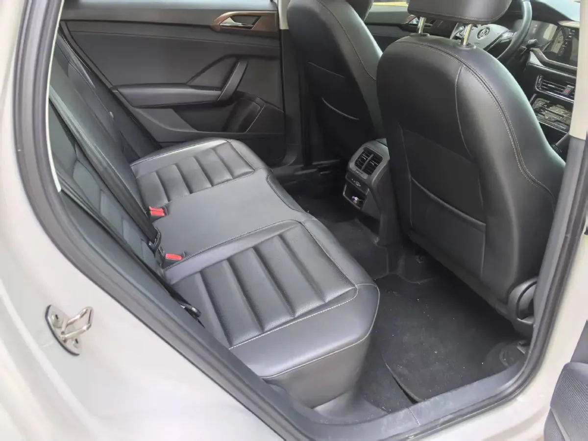 2021 Volkswagen Tharu 1.4T 150HP L4 7DCT,autocango,china used car exporter,china ev exporter,chinese used car exporter,chinese used ev exporter