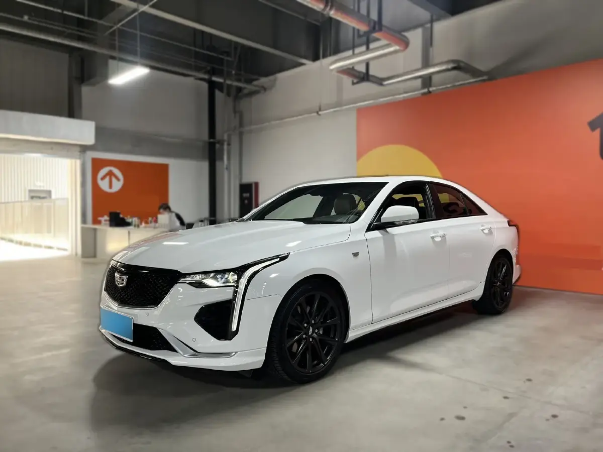 2022 Cadillac CT4 2.0T 237HP L4 8AT