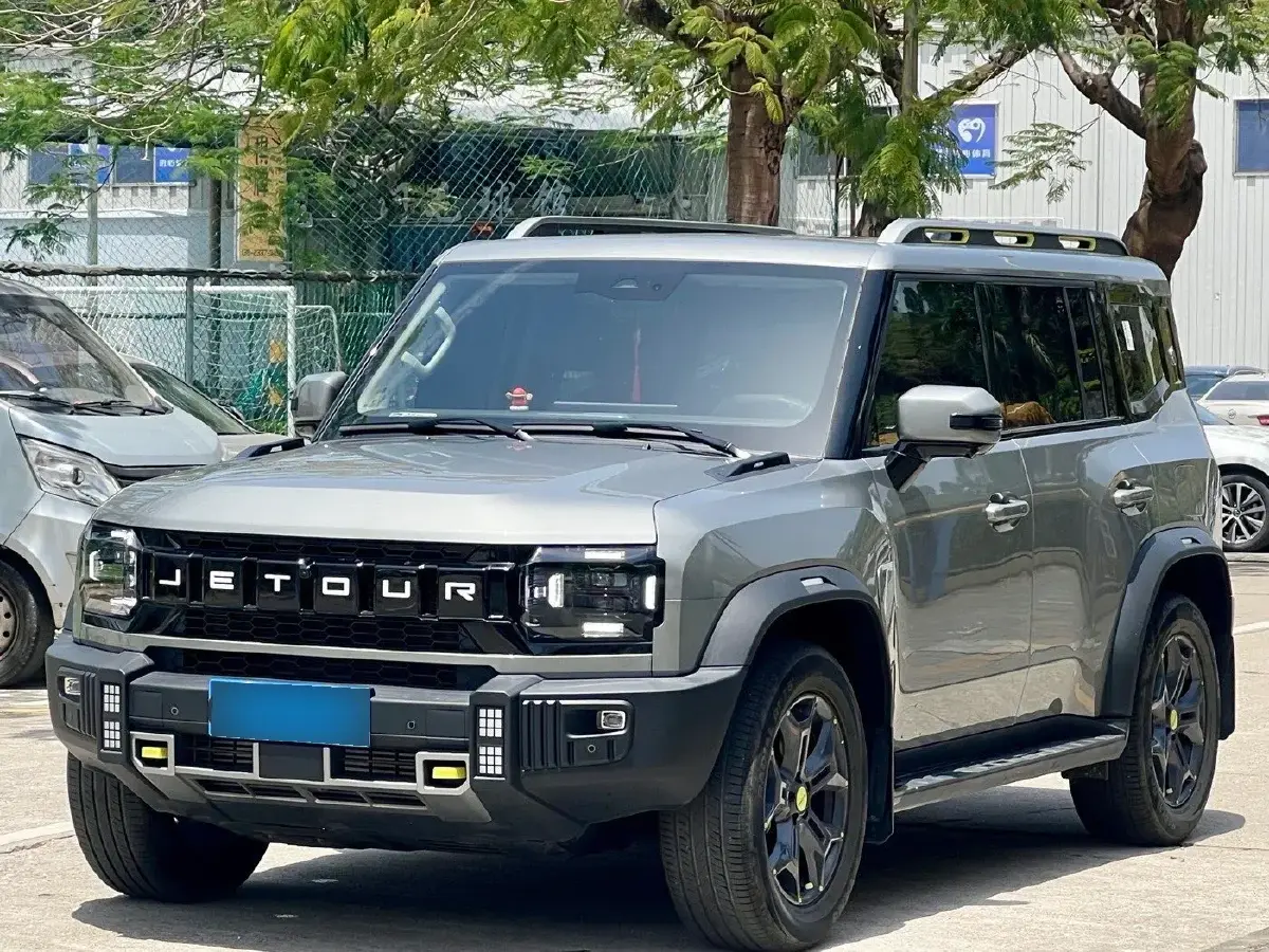 2023 Jetour Traveller 2.0T 254HP L4 7DCT