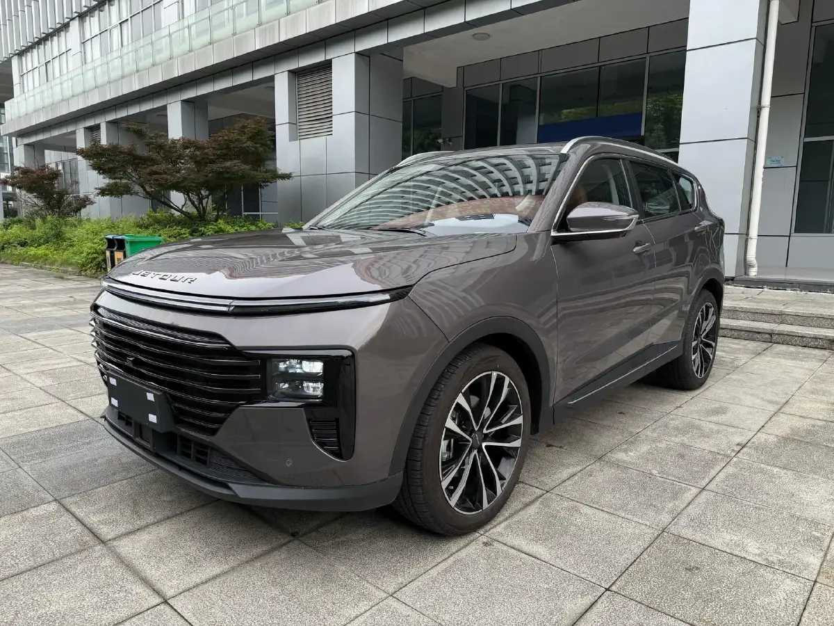 2025 Jetour X70 Plus 1.5T 184HP L4 7DCT