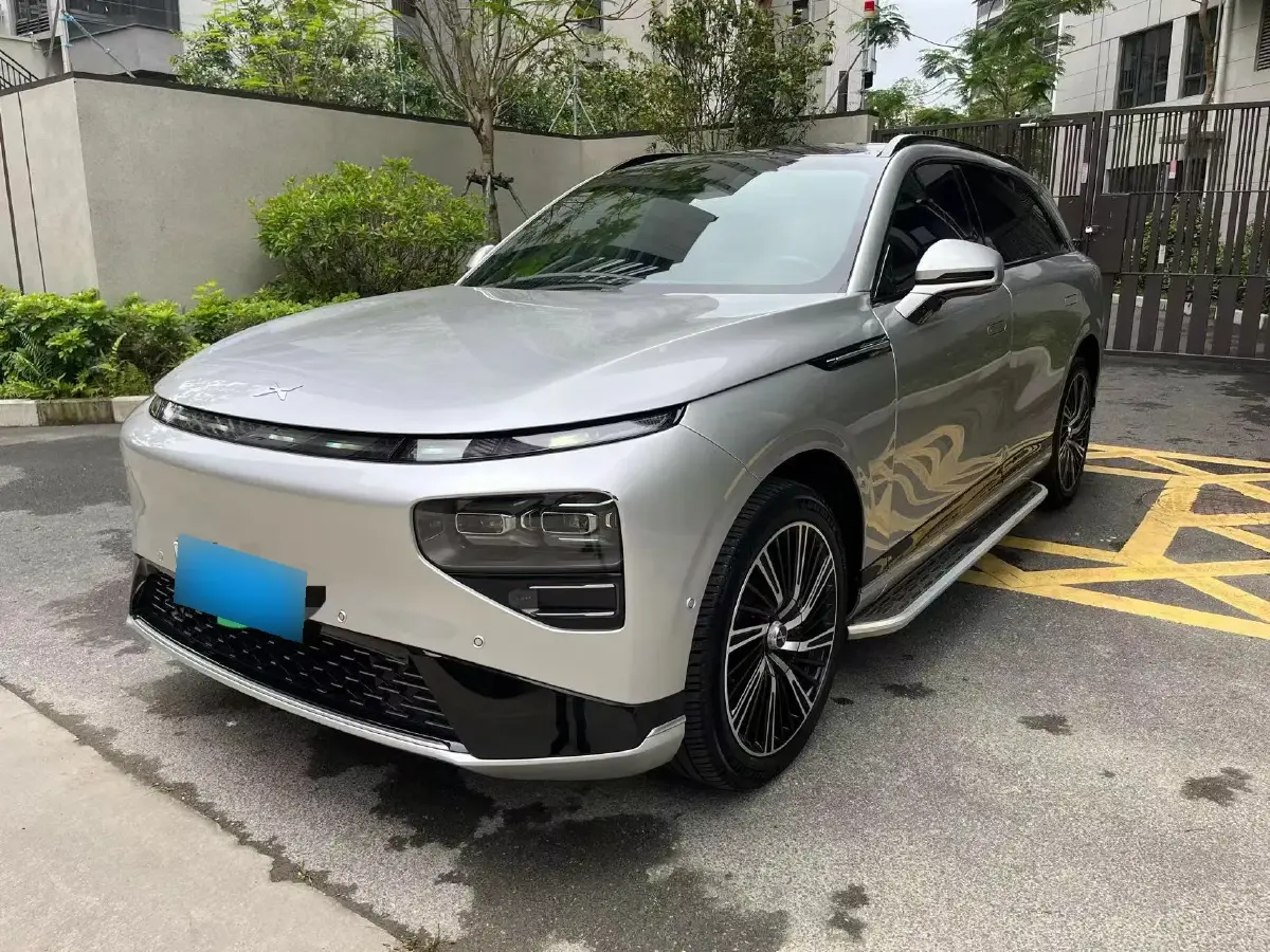 2022 Xpeng G9 BEV 98KWH