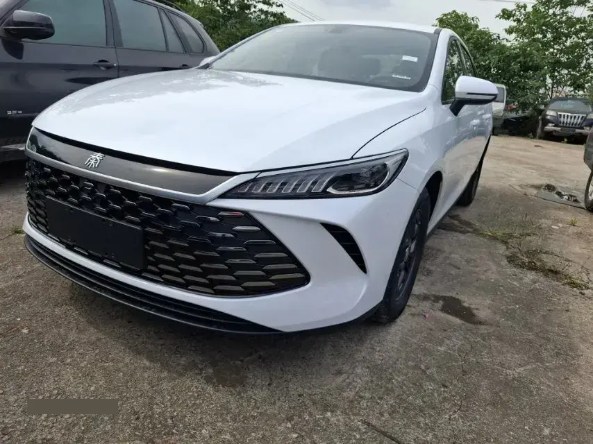 2025 BYD Seal05 DM-i 1.5L 101HP L4 E-CVT PHEV 7.68KWH