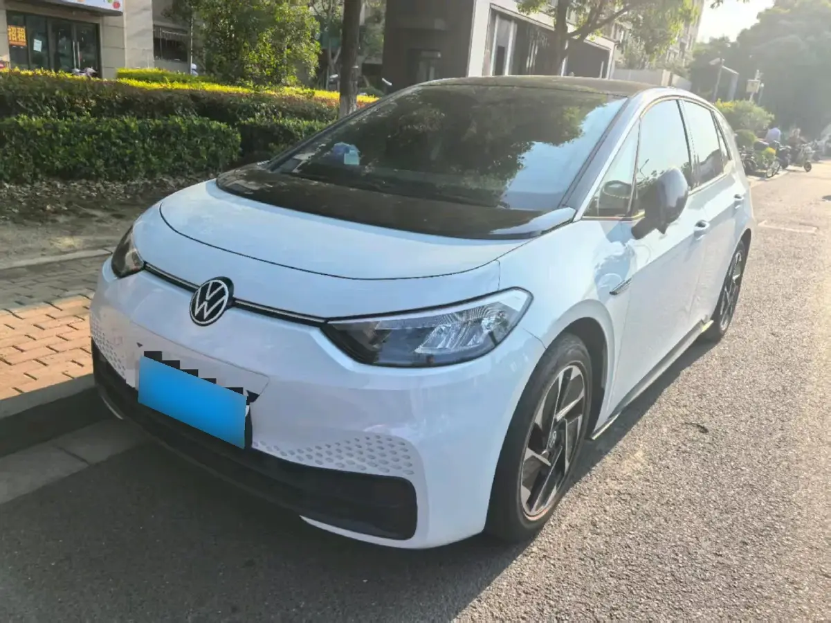 2023 Volkswagen ID.3 BEV 52.8KWH