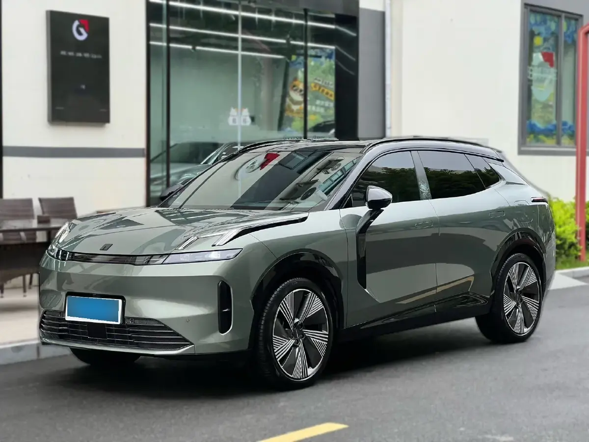 2023 LYNK&CO 08 EM-P 1.5T 163HP L4 3DHT PHEV 39.6KWH