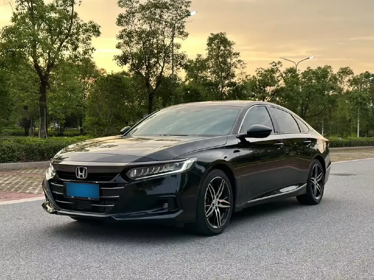 2022 Honda Accord 1.5T 194HP L4 CVT