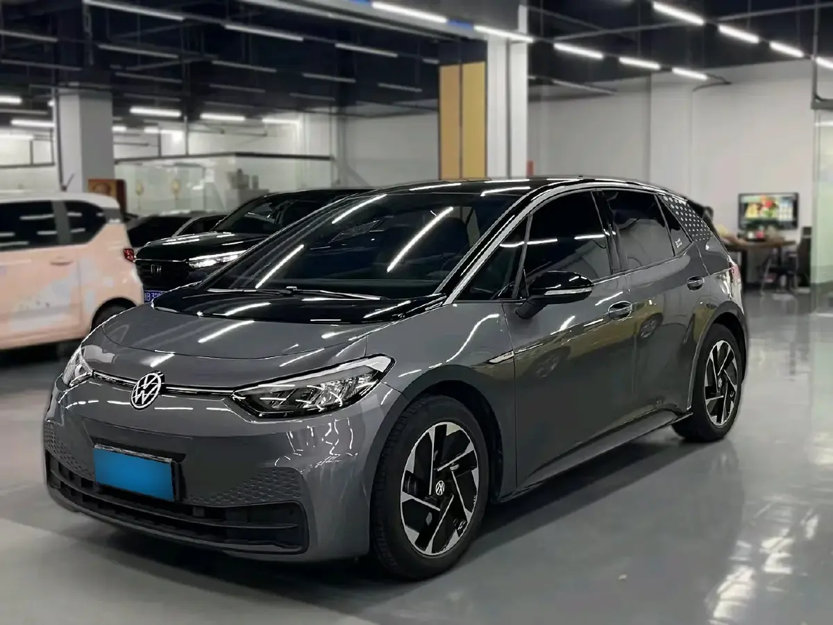 2023 Volkswagen ID.3 BEV 52.8KWH