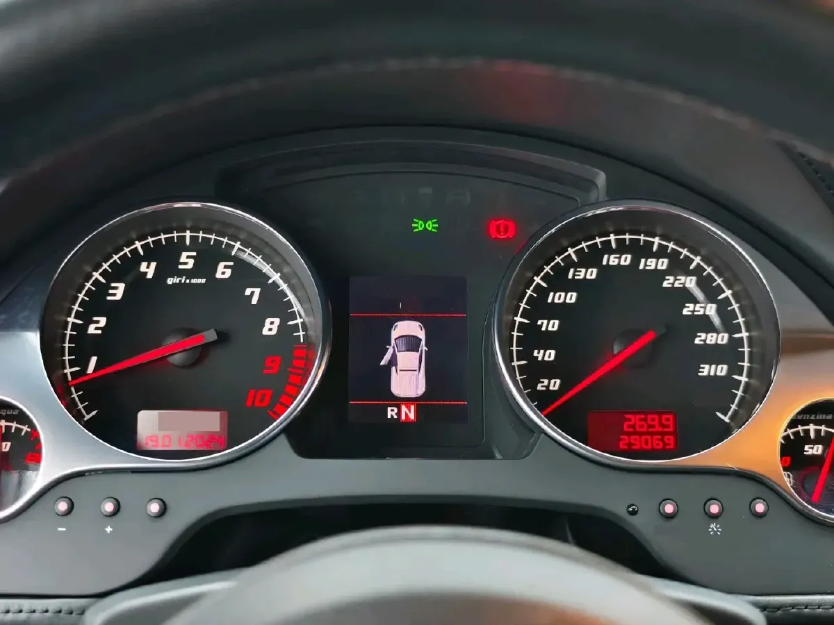 2010 Lamborghini Gallardo 5.2L 557HP V10 6AMT,autocango,china used car exporter,china ev exporter,chinese used car exporter,chinese used ev exporter