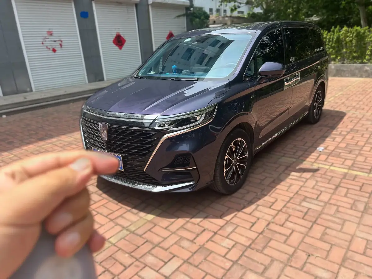 2022 Roewe iMAX8 2.0T 234HP L4 8AT