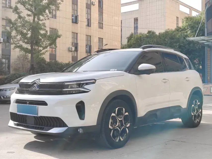 2023 Citroen C5 Aircross 1.8T 211HP L4 8AT