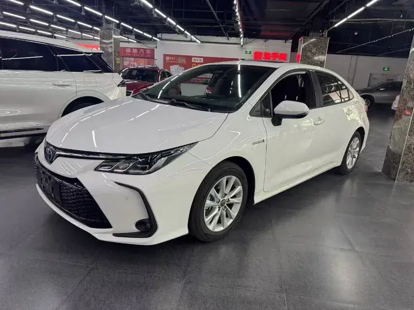 2023 Toyota Corolla 1.8L 98HP L4 E-CVT Hybrid