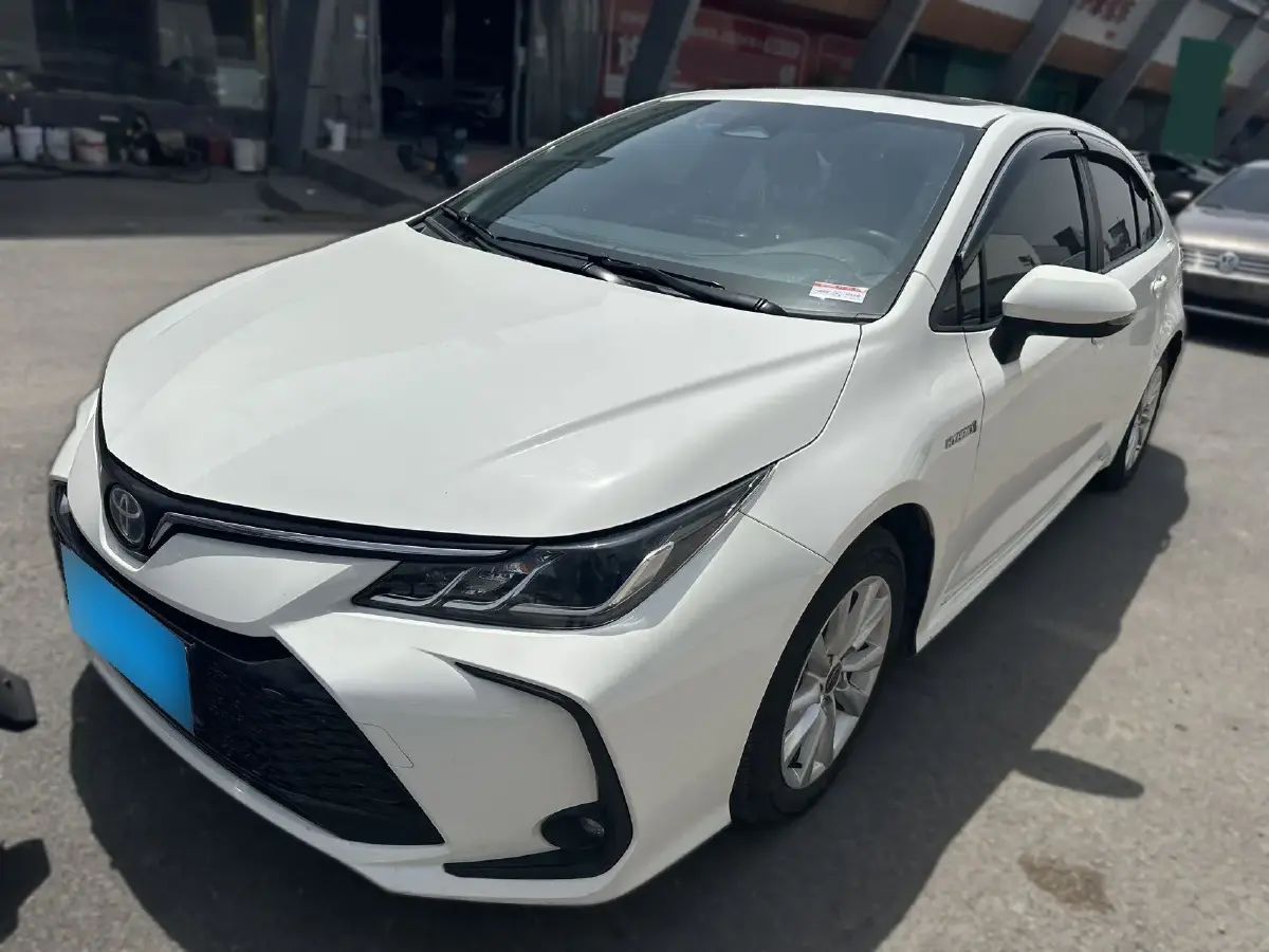 2024 Toyota Corolla 1.8L 98HP L4 E-CVT Hybrid