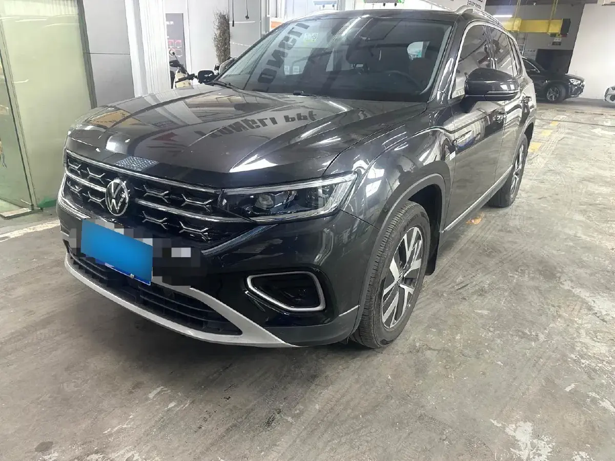 2023 Volkswagen Tayron 2.0T 186HP L4 7DCT