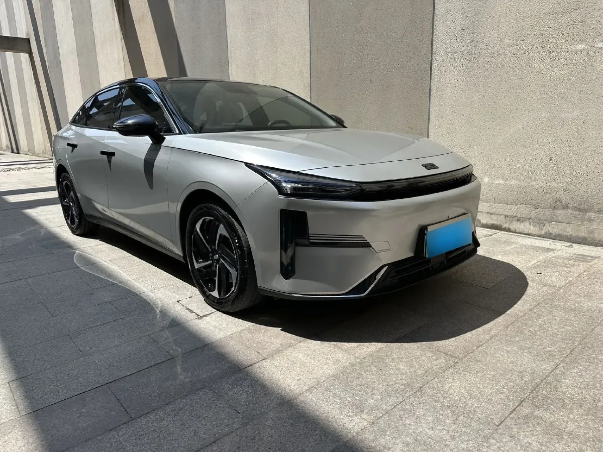 2023 Geely Galaxy L6 1.5T 163HP L4 3DHT PHEV,autocango,china used car exporter,china ev exporter,chinese used car exporter,chinese used ev exporter