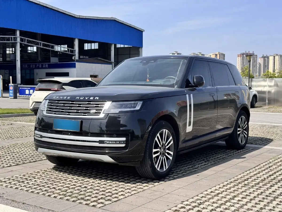 2023 Land Rover Range Rover 3.0T 400HP L6 8AT