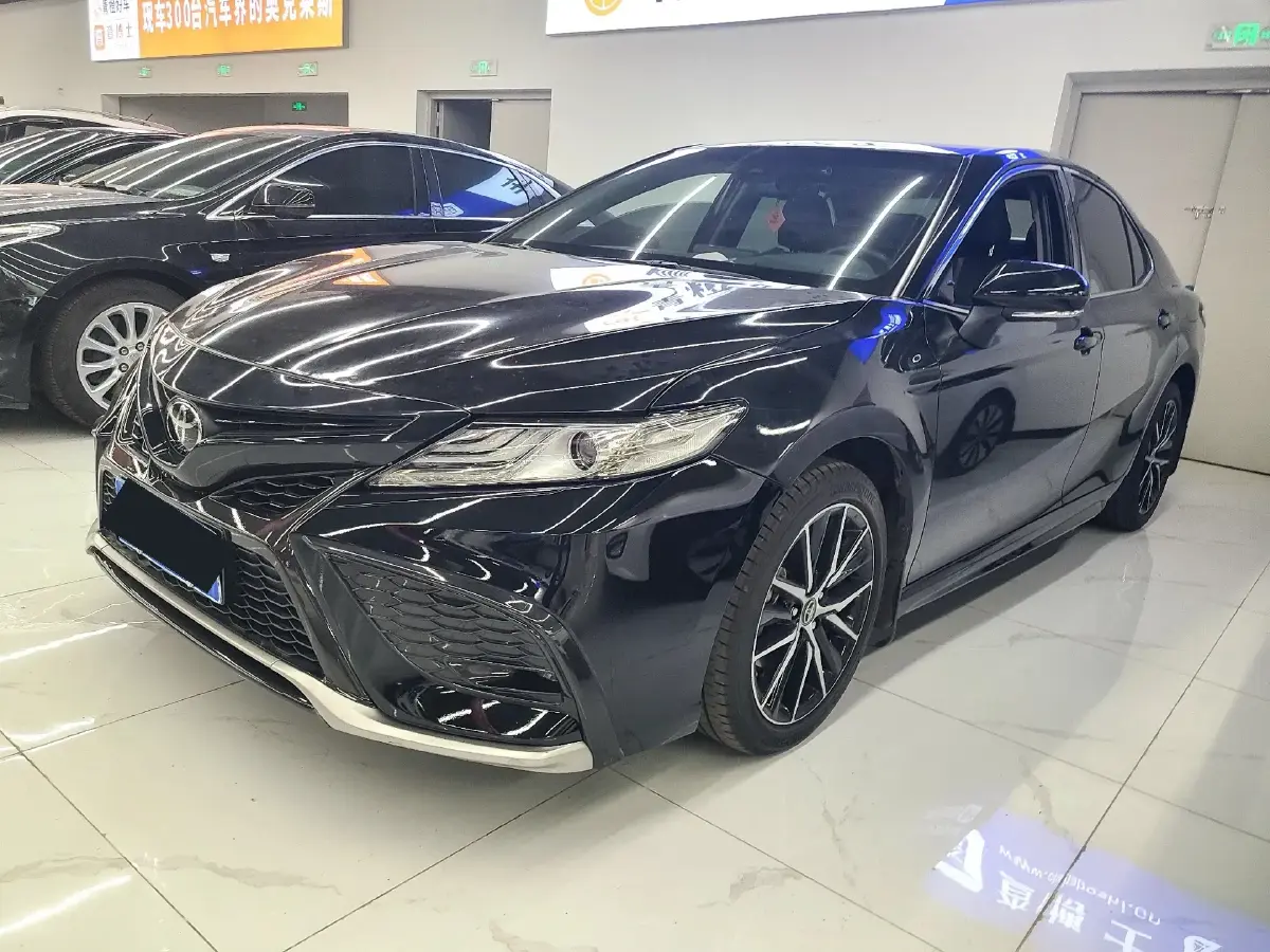 2021 Toyota Camry 2.5L 209HP L4 8AT