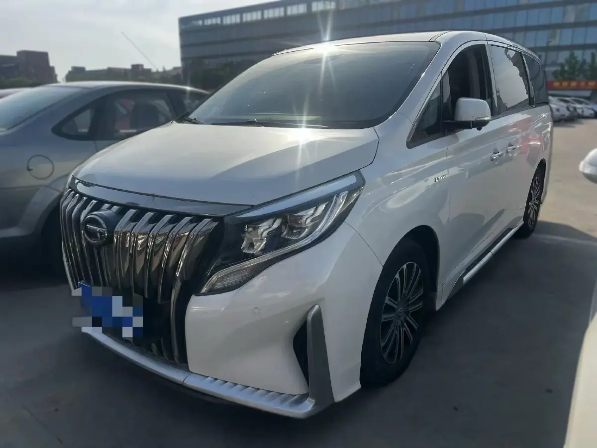 2021 GAC Trumpchi M8 2.0T 252HP L4 8AT