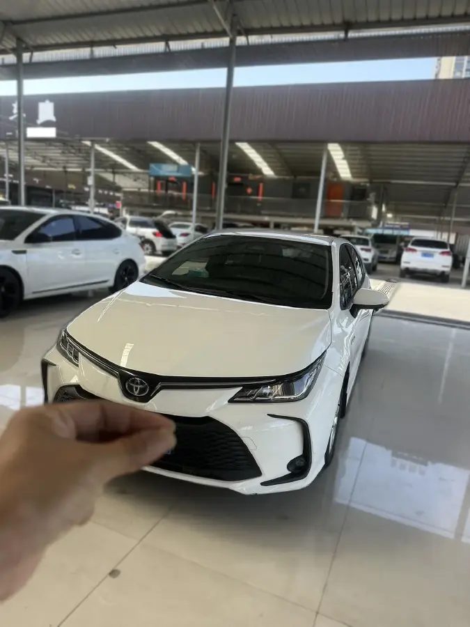 2023 Toyota Corolla 1.8L 98HP L4 E-CVT Hybrid