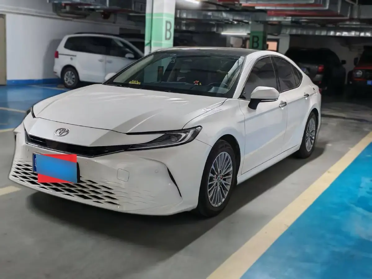 2024 Toyota Camry 2.0L 173HP L4 CVT