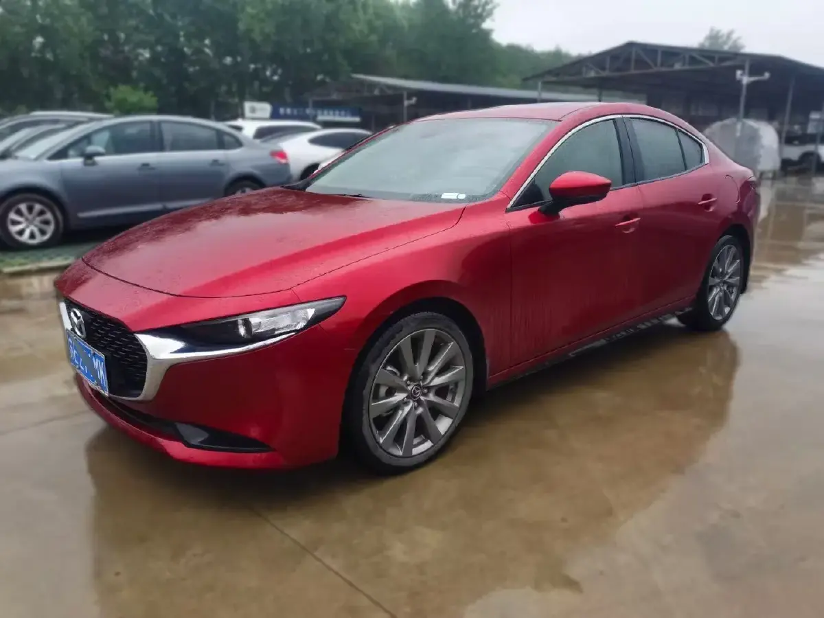 2021 Mazda 3 Axela 2.0L 158HP L4 6AT