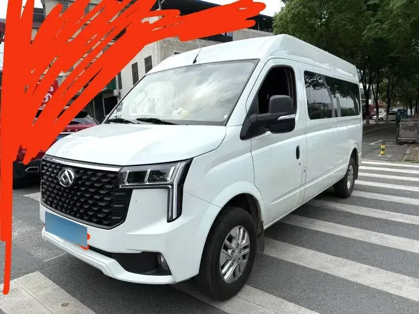 2023 MAXUS XinTu V80 2.0T 139HP L4 6AMT