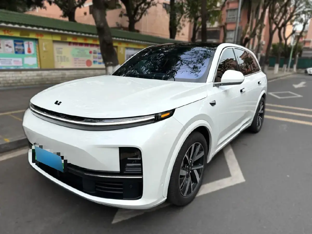 2023 Li L7 Range Extended 154HP REEV 40.9KWH
