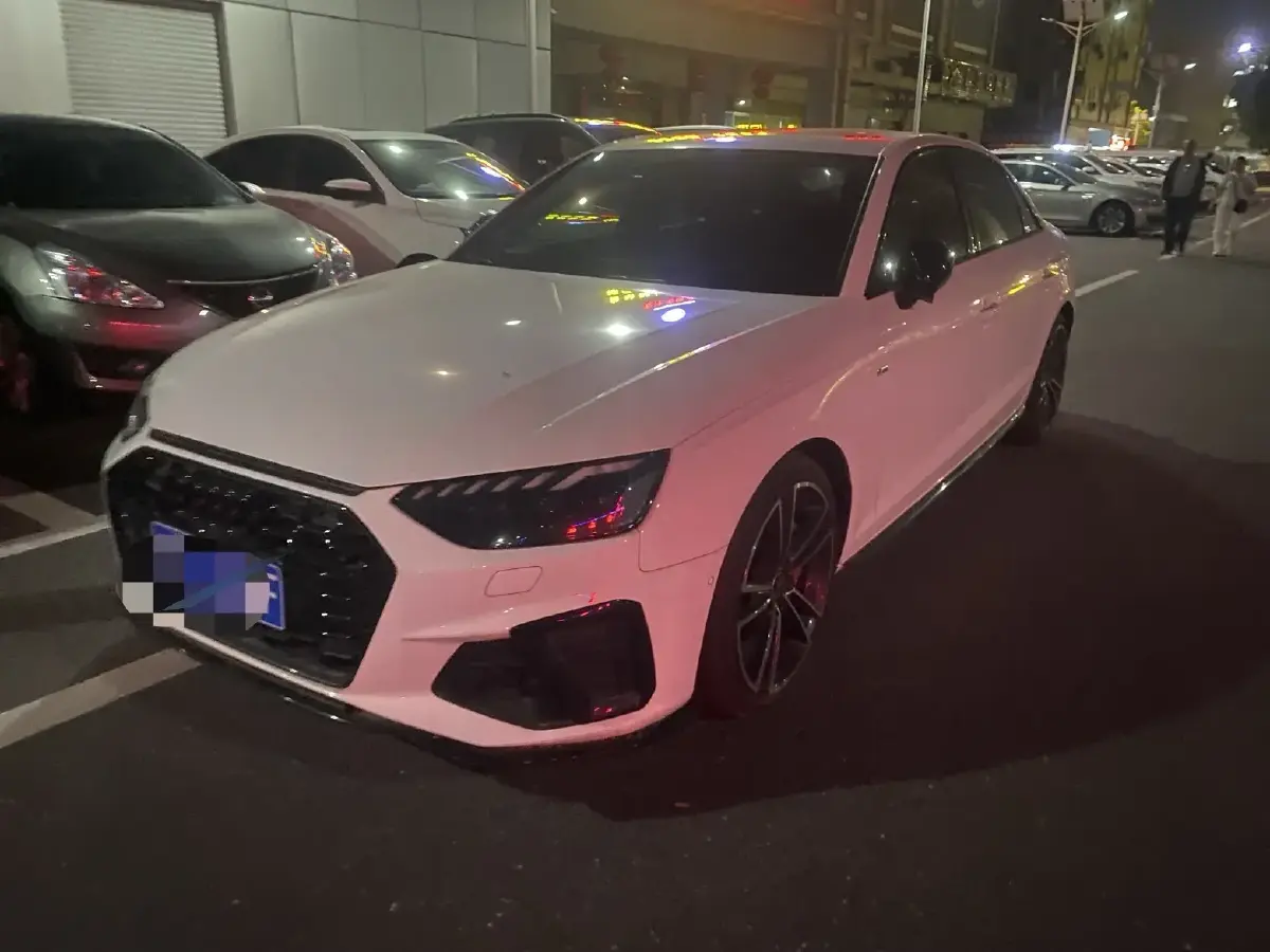 2024 Audi A4L 2.0T 245HP L4 7DCT