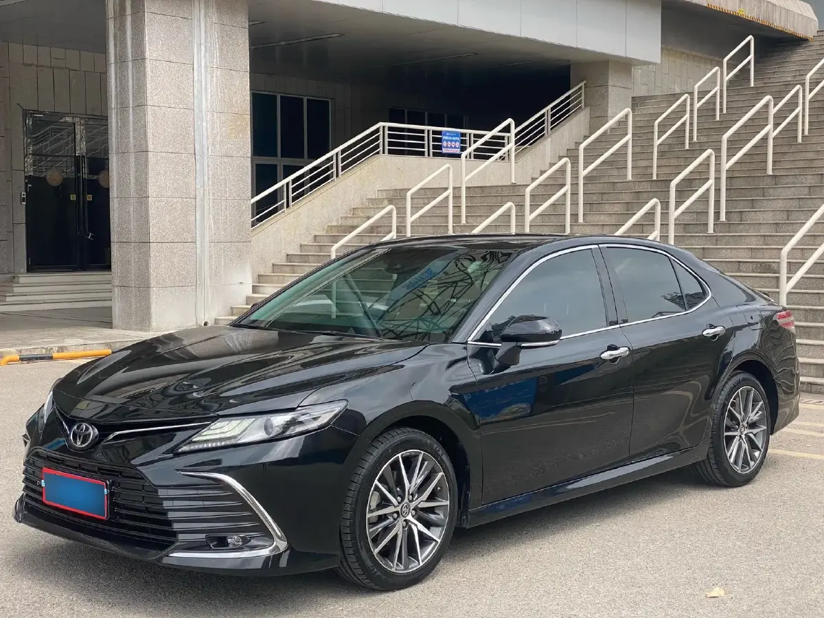 2021 Toyota Camry 2.5L 209HP L4 8AT