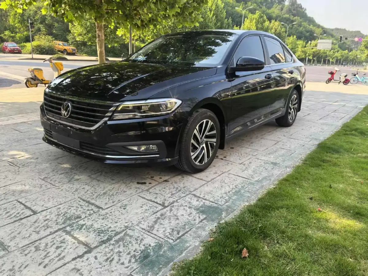 2022 Volkswagen Lavida 1.5L 113HP L4 6AT