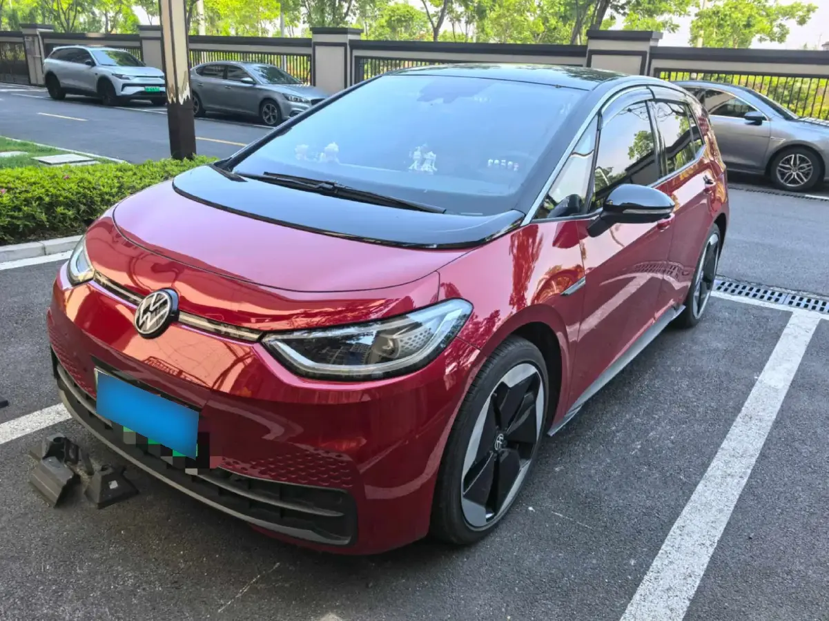 2023 Volkswagen ID.3 BEV 52.8KWH