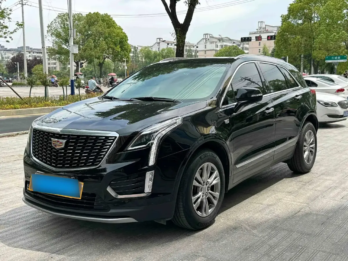 2022 Cadillac XT5 2.0T 237HP L4 9AT