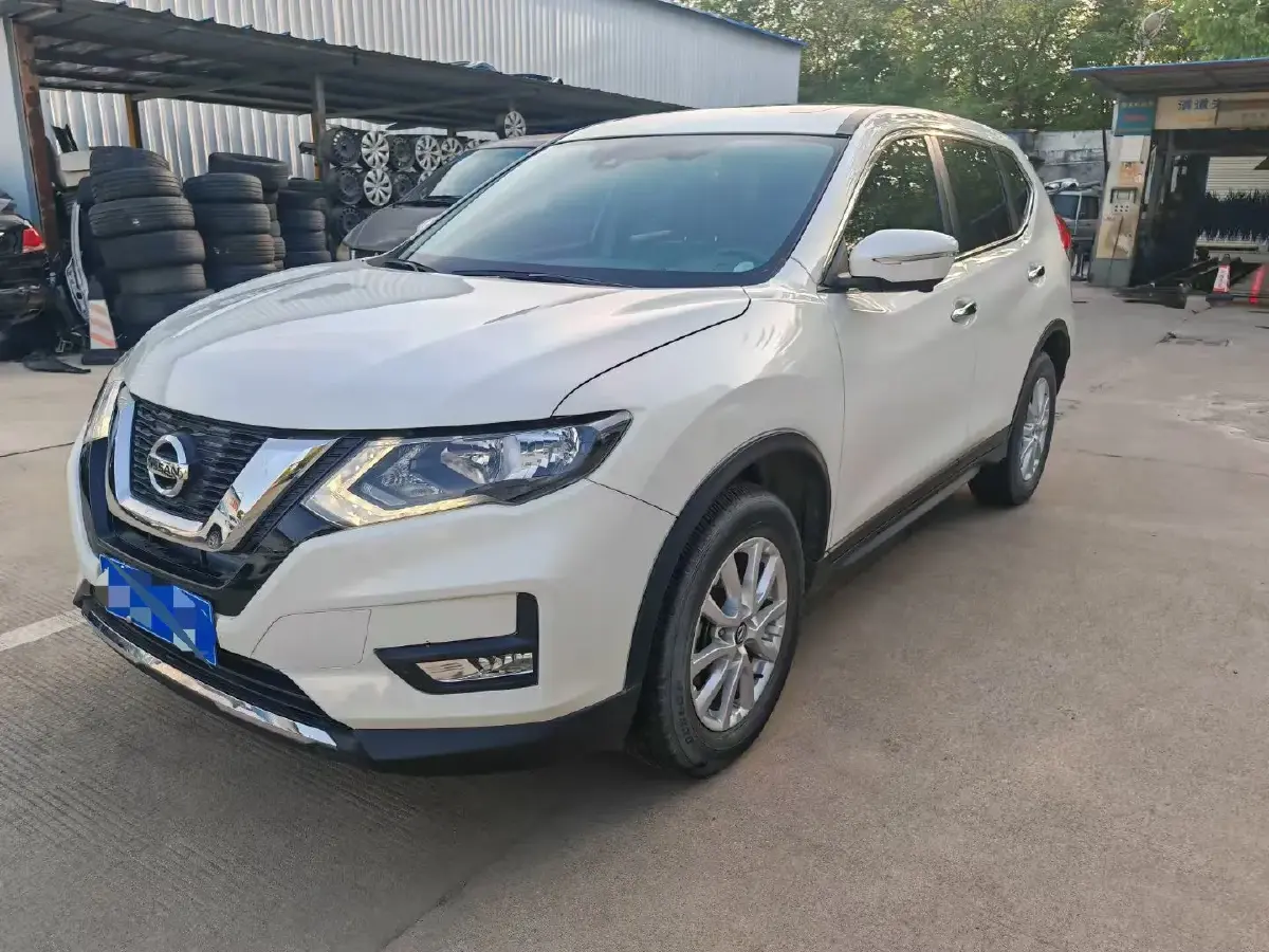 2022 Nissan X-Trail 2.0L 151HP L4 CVT