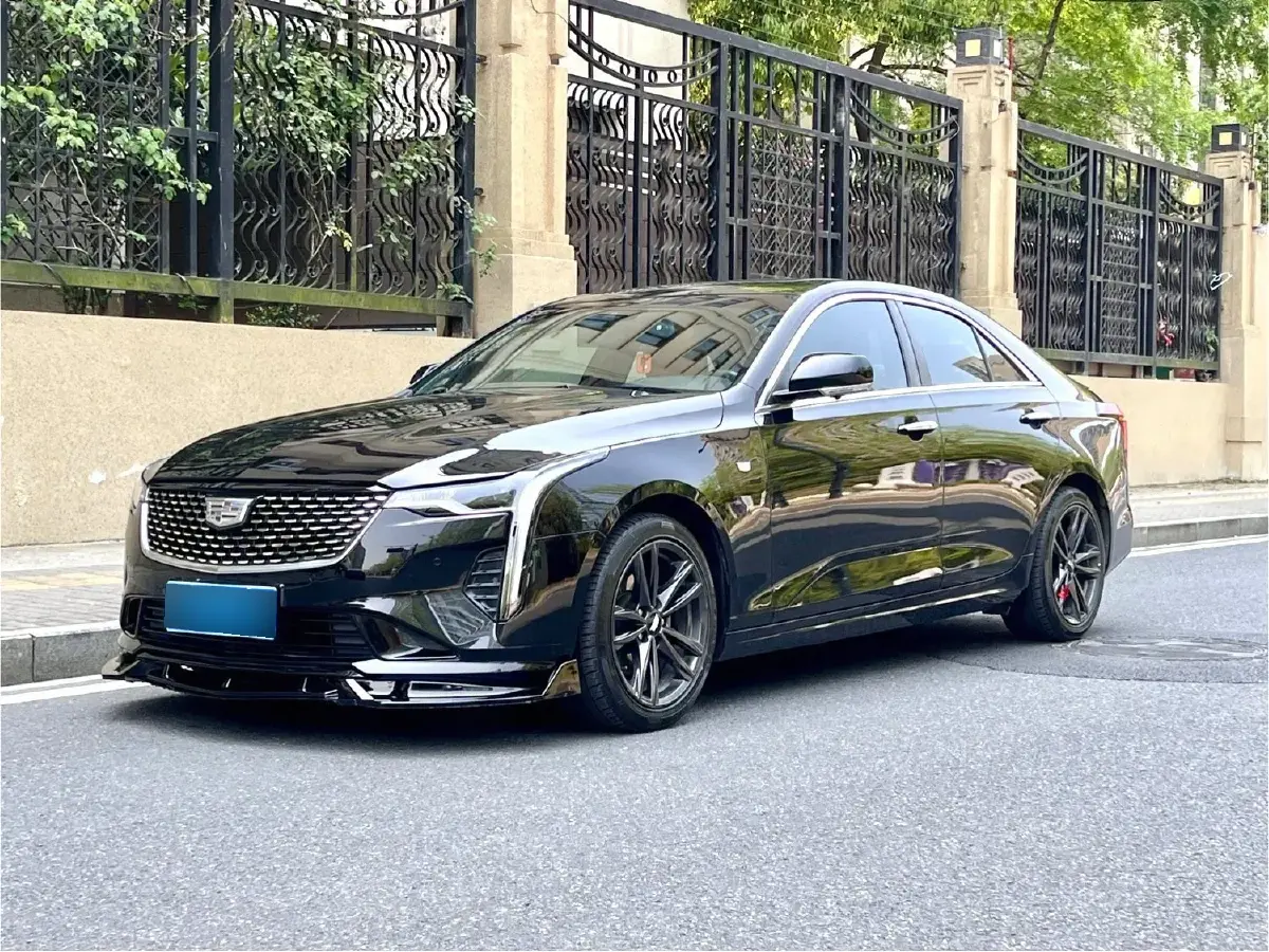 2022 Cadillac CT4 2.0T 237HP L4 8AT