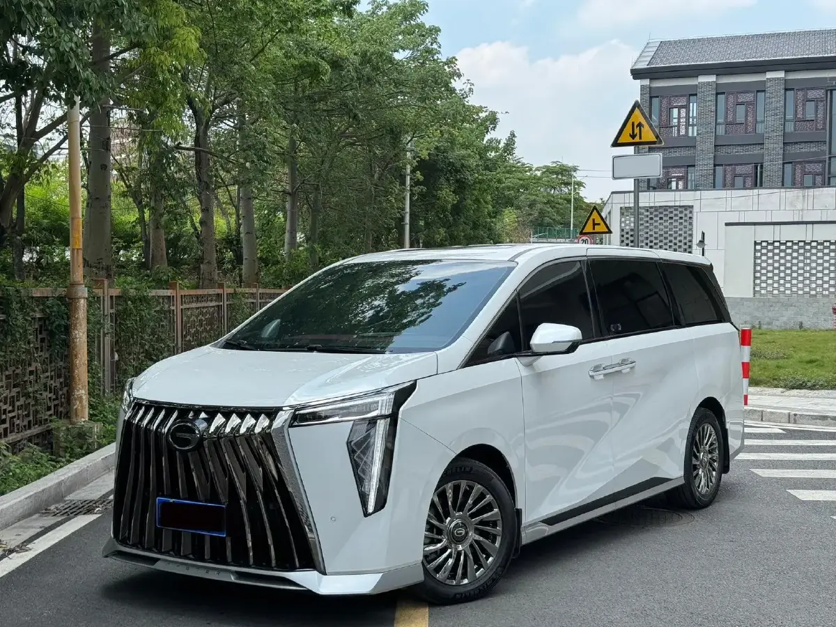 2023 GAC Trumpchi M8 2.0T 252HP L4 8AT