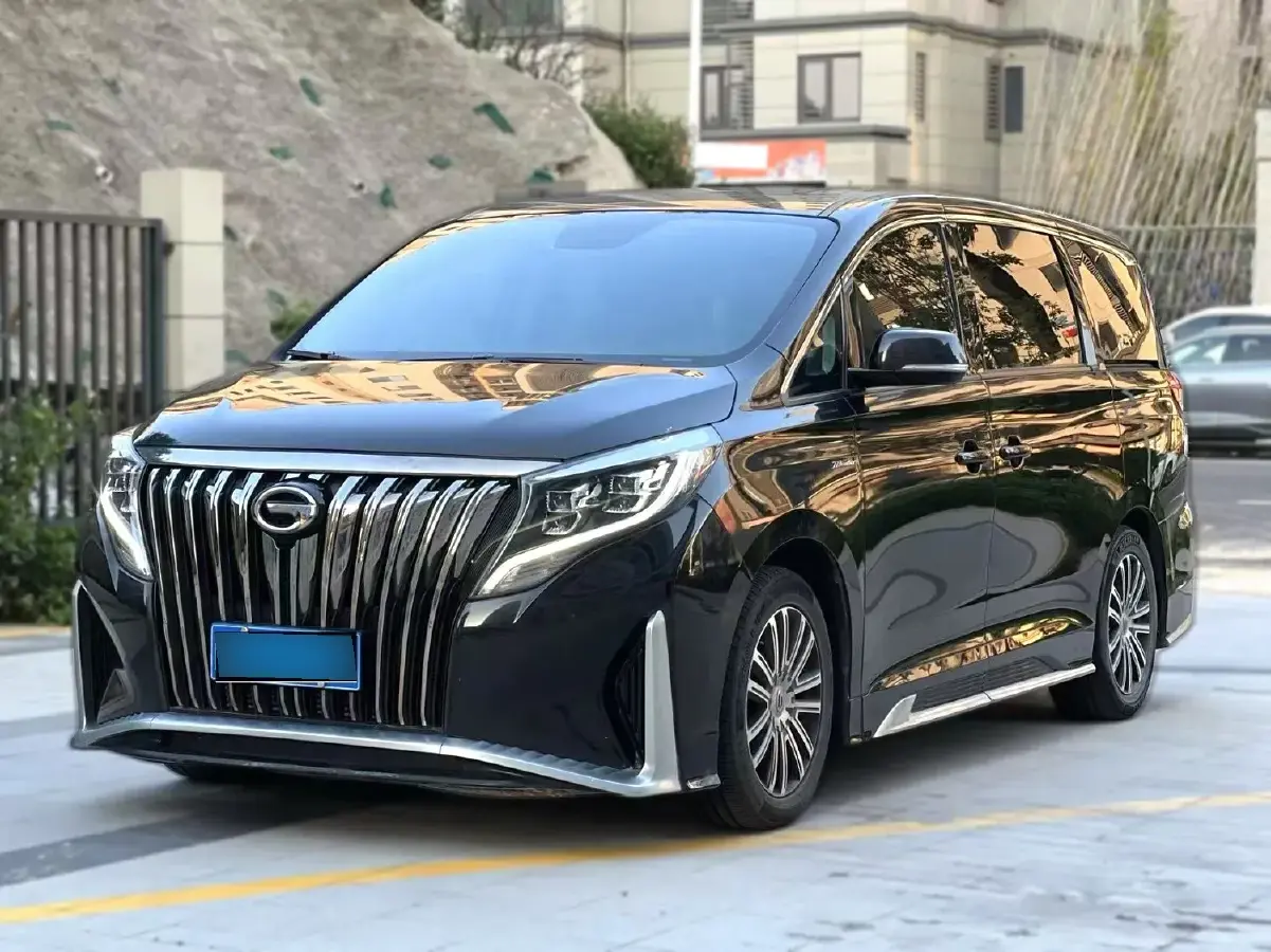 2023 GAC Trumpchi M8 2.0T 252HP L4 8AT