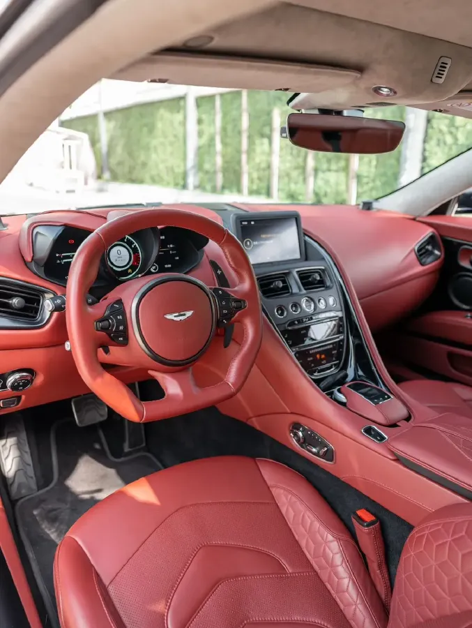 2019 Aston Martin DBS 5.2T 725HP V12 8AT,autocango,china used car exporter,china ev exporter,chinese used car exporter,chinese used ev exporter