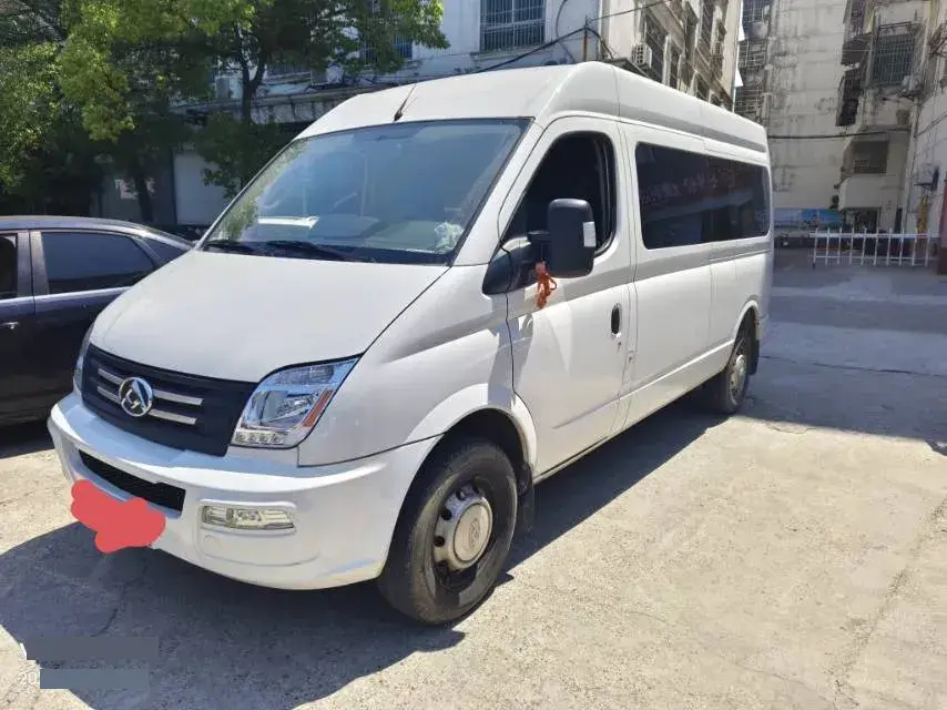 2023 MAXUS XinTu V80 2.0T 127HP L4 6AMT