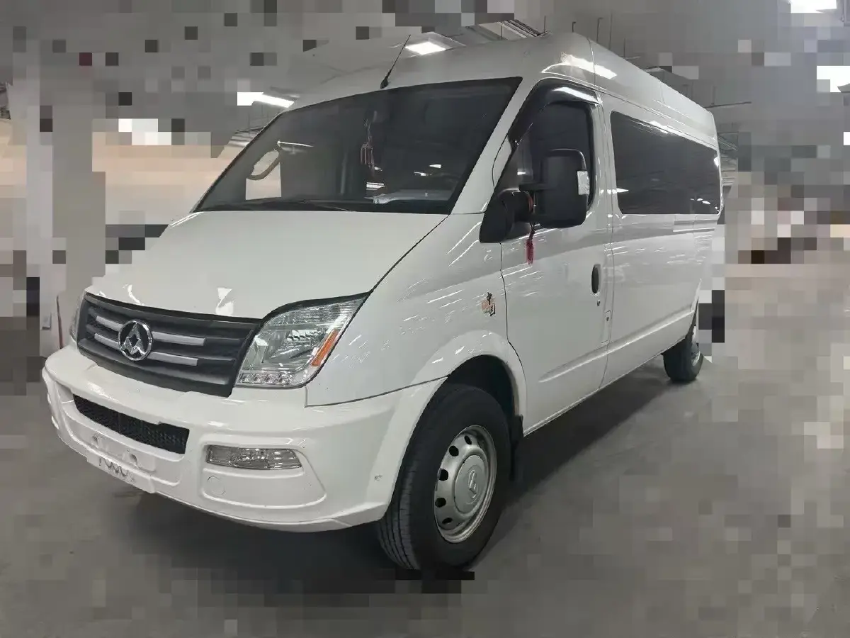 2023 MAXUS XinTu V80 2.0T 127HP L4 6AMT