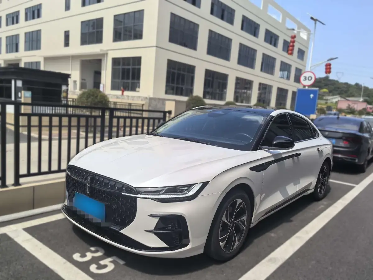 2022 Lincoln Z 2.0T 246HP L4 8AT