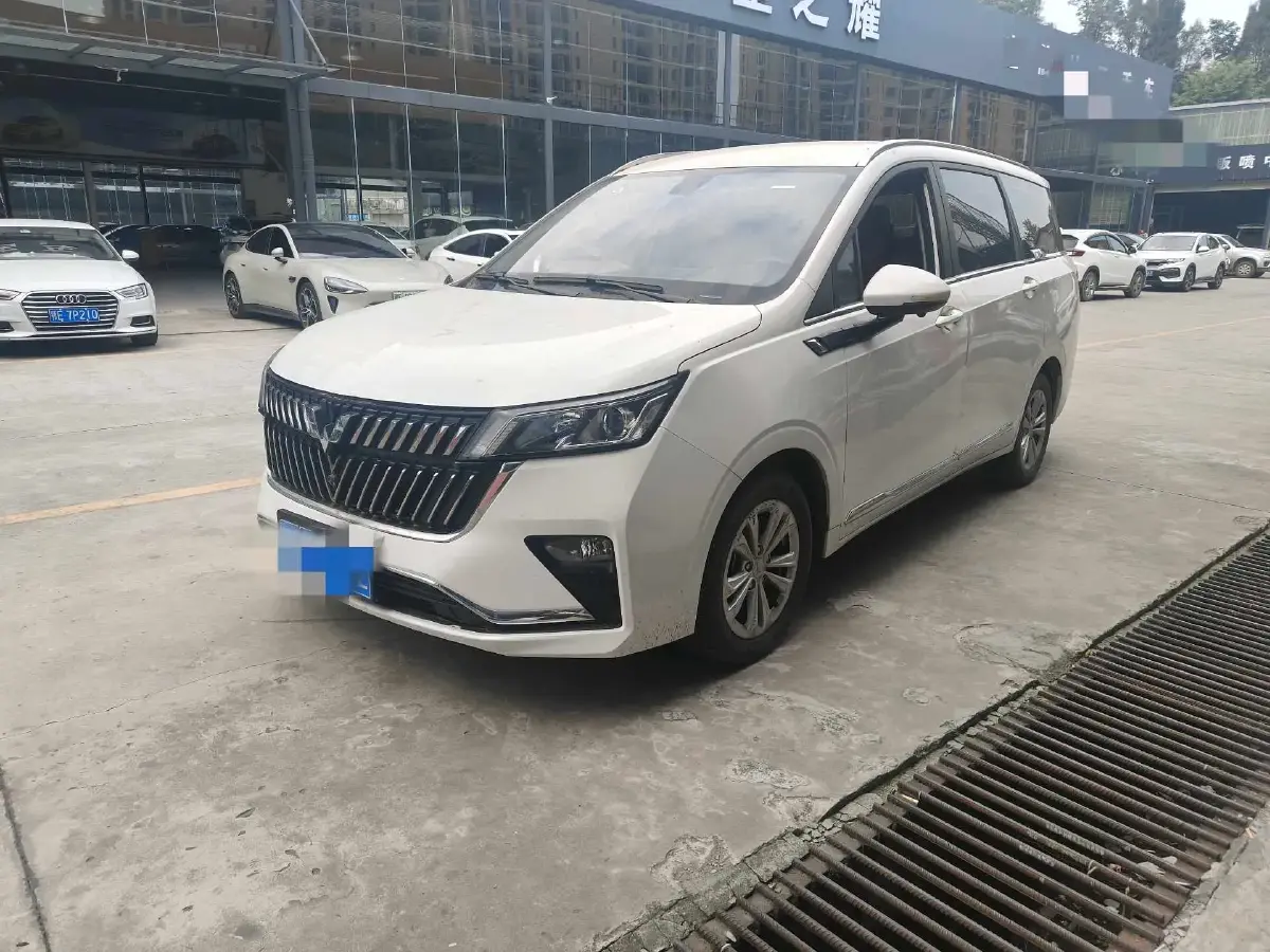 2022 WuLing JiaChen 1.5T 147HP L4 CVT