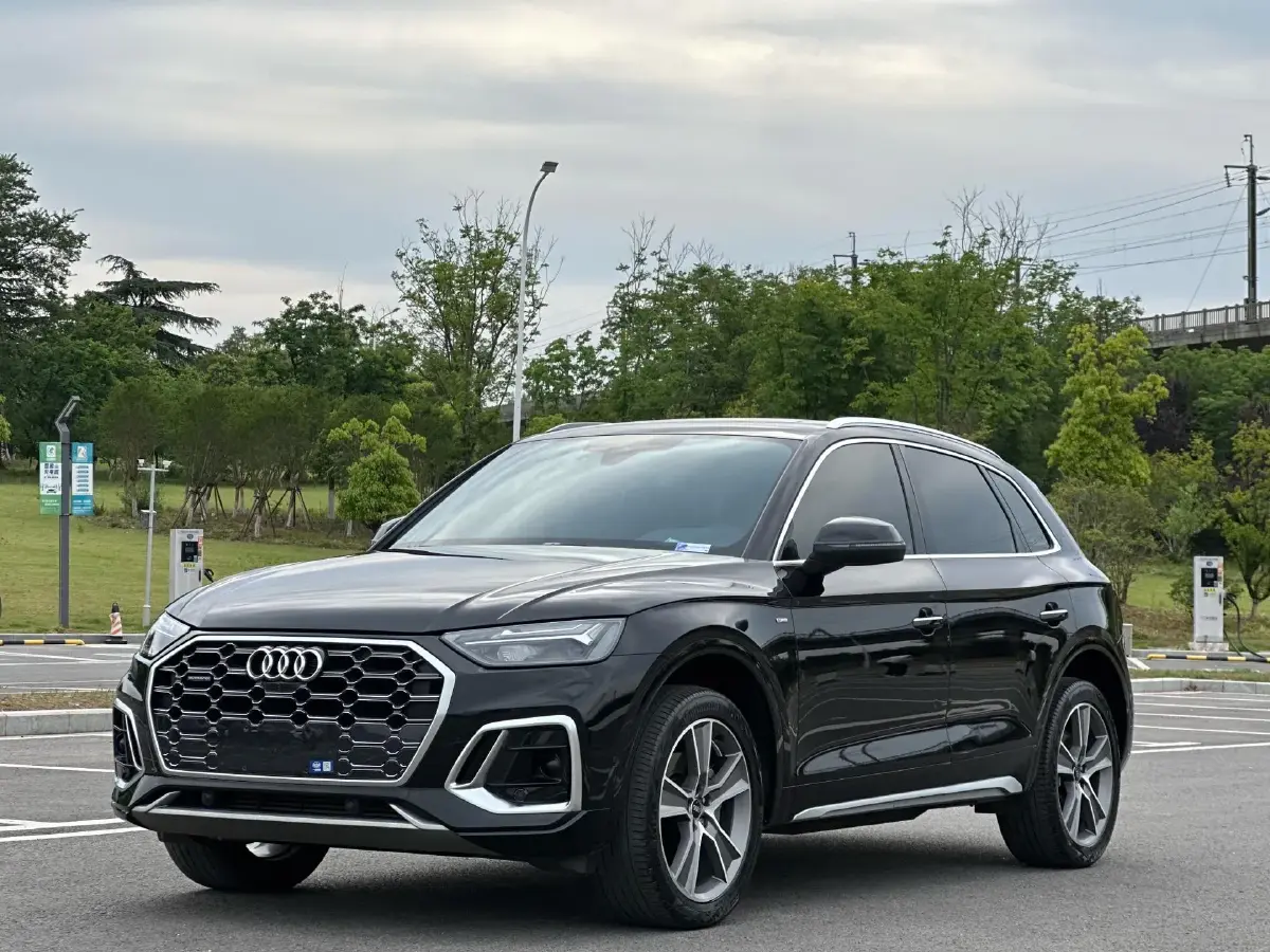 2022 Audi Q5L 2.0T 190HP L4 7DCT