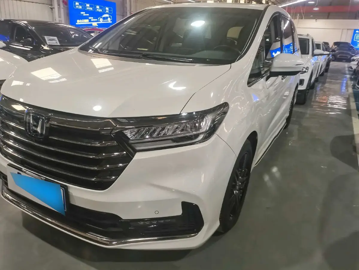 2022 Honda Odyssey 2.0L 146HP L4 E-CVT Hybrid