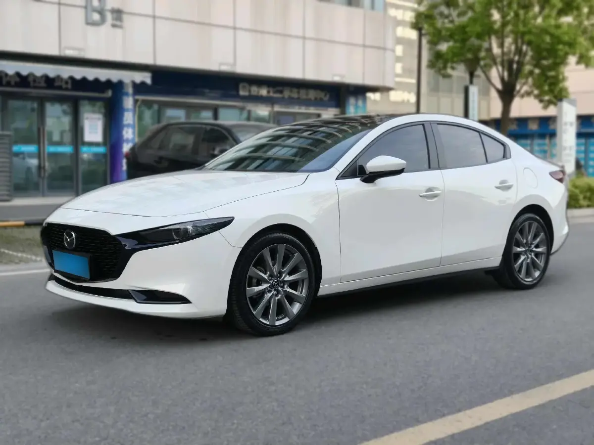 2023 Mazda 3 Axela 2.0L 158HP L4 6AT
