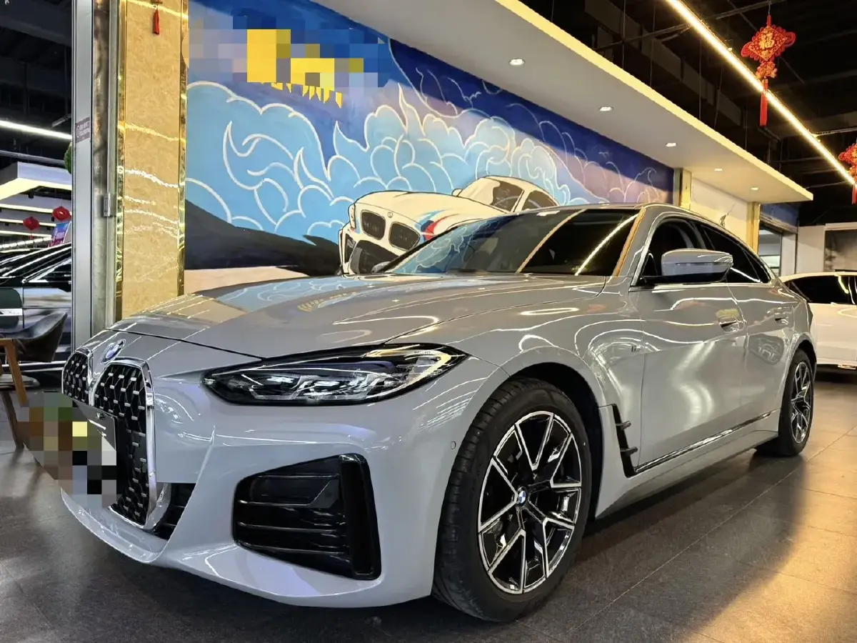 2022 BMW 8 Series 3.0T 333HP L6 8AT