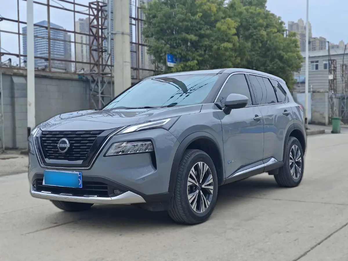 2024 Nissan Pathfinder 2.0T 252HP L4 9AT