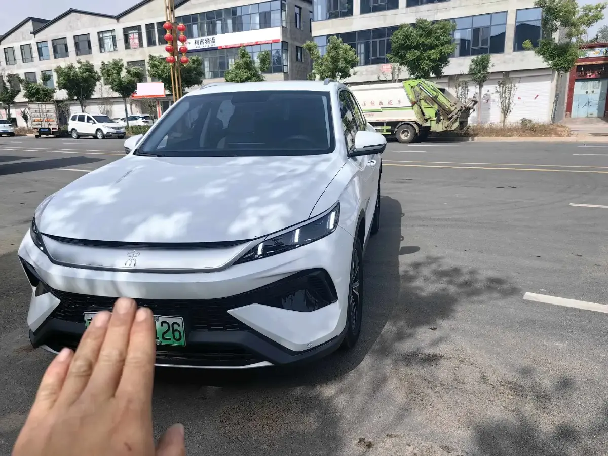 2024 BYD SongL DM-i 1.5L 101HP L4 E-CVT PHEV 12.9KWH