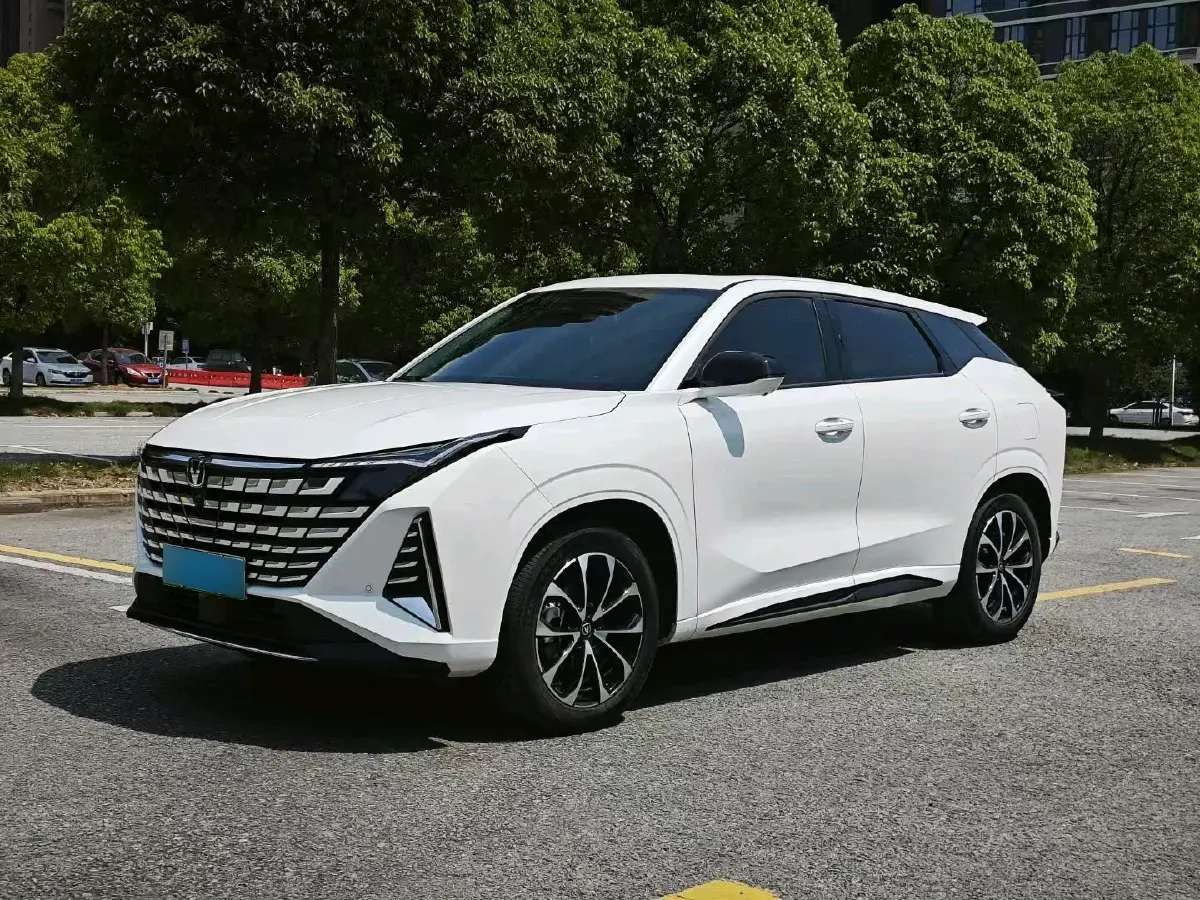 2024 ChangAn UNI-Z 1.5L 98HP L4 E-CVT PHEV 18.4KWH