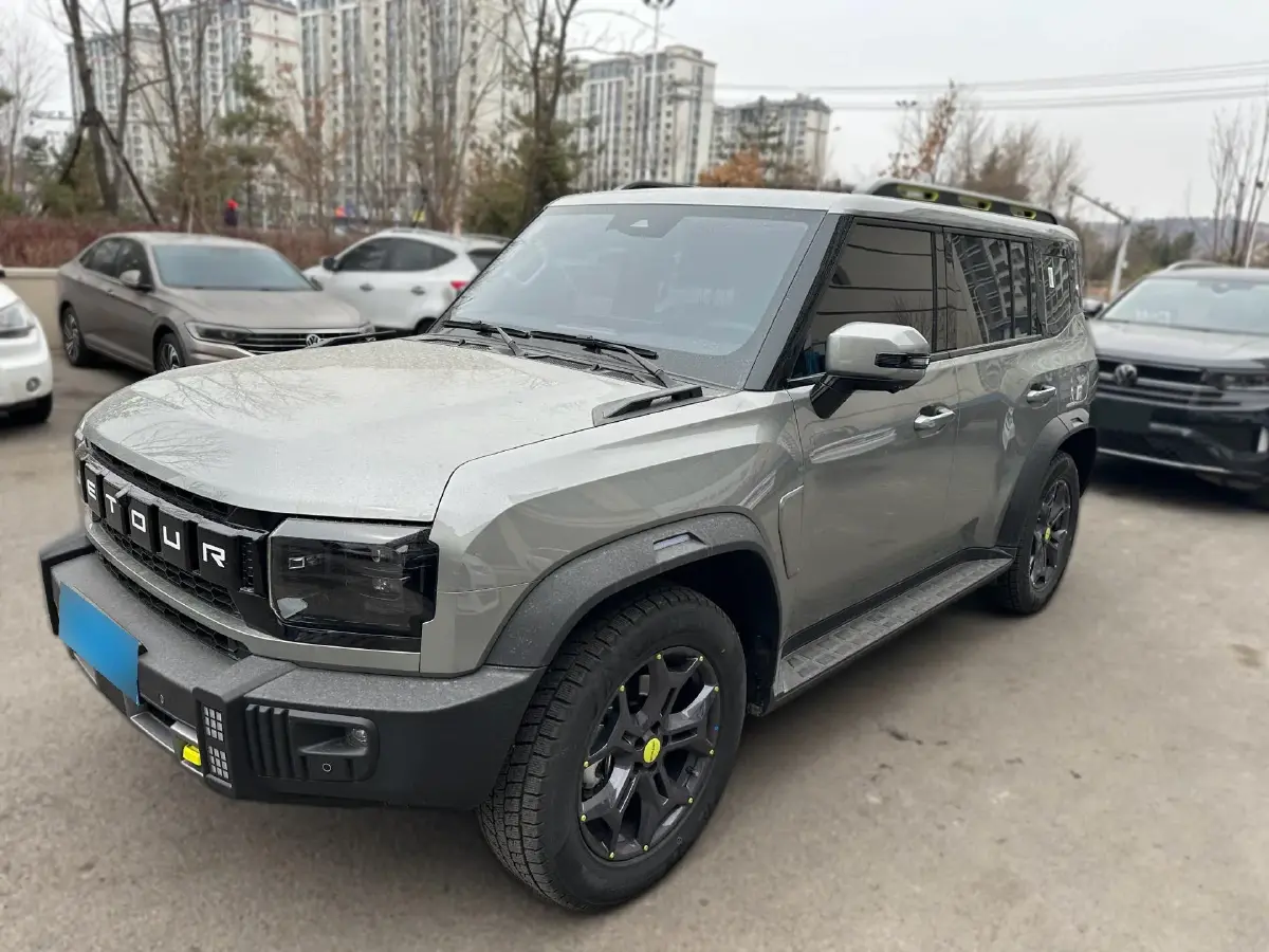 2023 Jetour Traveller 2.0T 254HP L4 7DCT