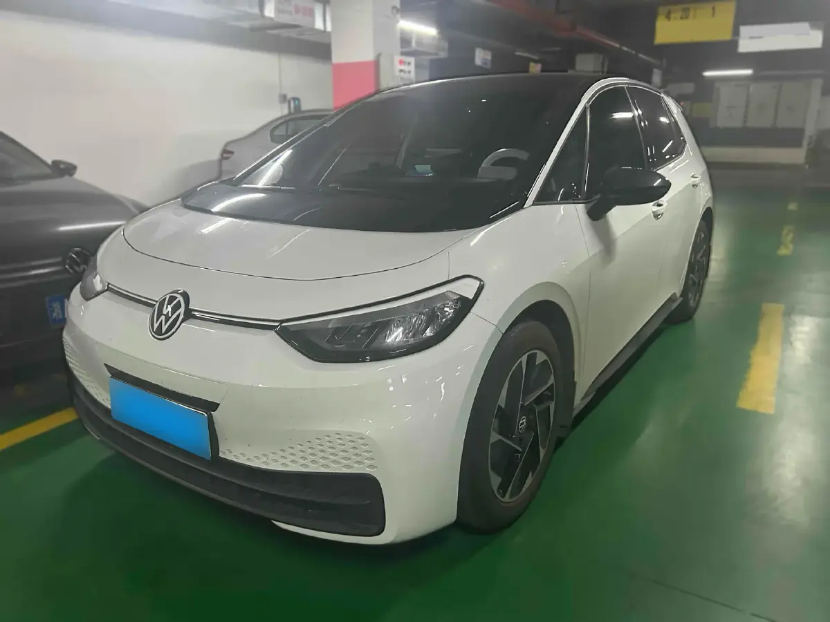 2025 Volkswagen ID.3 BEV 52.8KWH