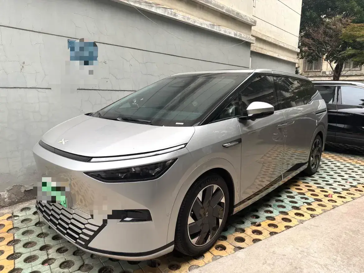 2024 Xpeng X9 BEV 101.5KWH