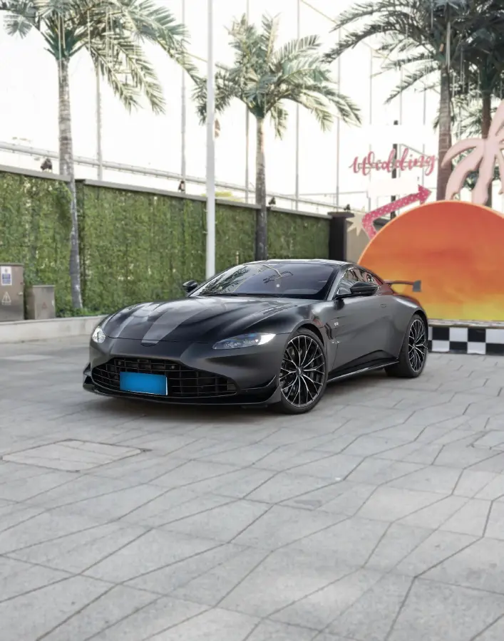 2018 Aston Martin V8 Vantage 4.0T 510HP V8 8AT